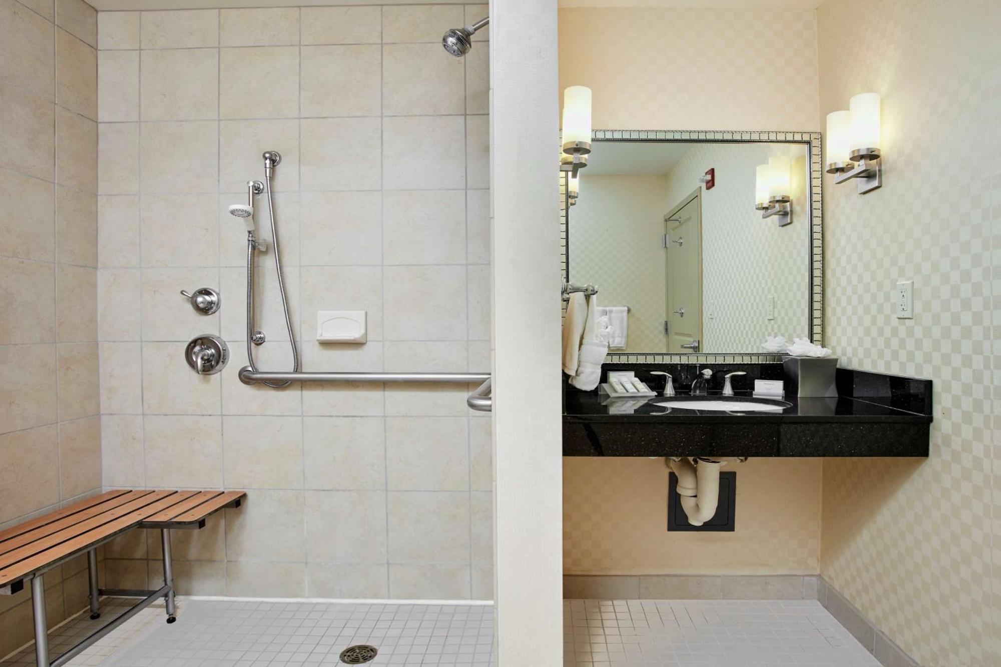 Hilton Garden Inn Rockville - Gaithersburg Exteriör bild